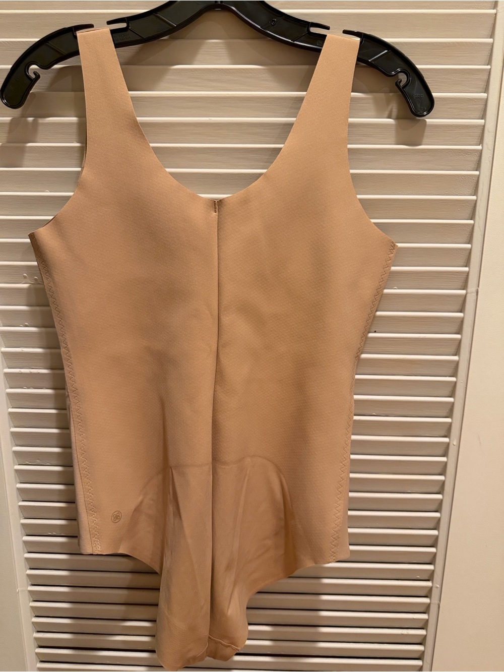 Honeylove Nude Toned Seamless Sculpting Bodysuit - Picture 4 of 4